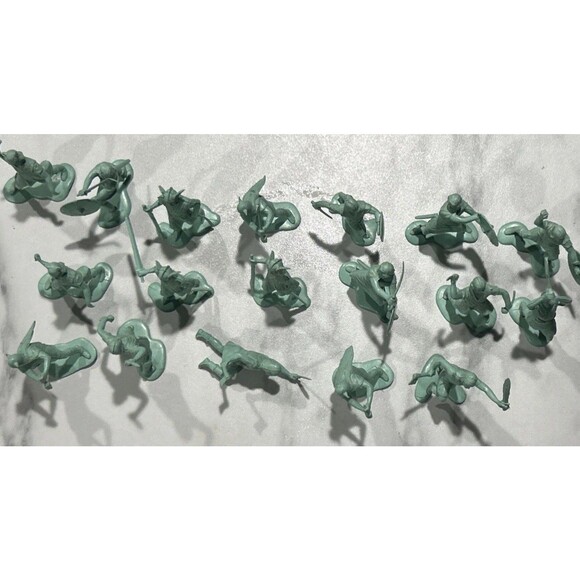 1965 Louis Marx 2.25" tall light green Viking Warrior Soldiers Lot Of 18 - Picture 1 of 4